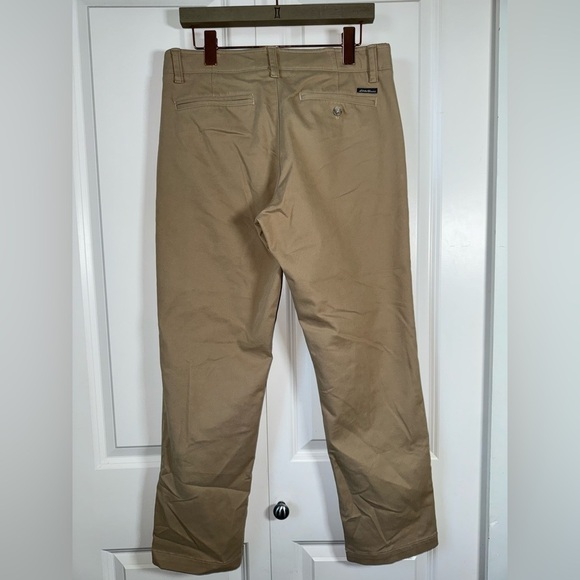 Eddie Bauer Men's Flex Wrinkle-Resistant Sport Chinos - Classic - Picture 5 of 9